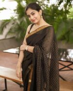 Semi Tassar Silk Mini Box Middle Chek Design & Mini Temple Border Saree - Image 5
