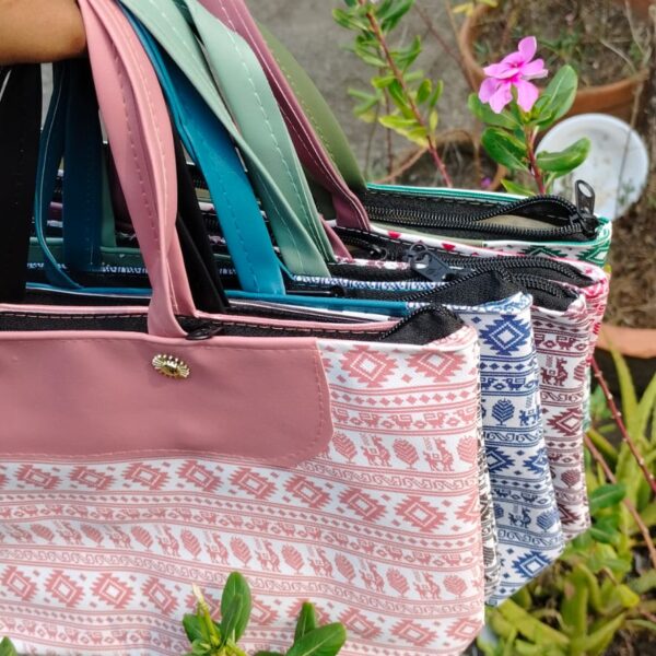 Casual tote hand bag