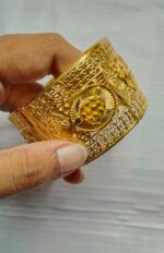 Gold-Plated Open-Work Statement Bangle 390 (Chur)